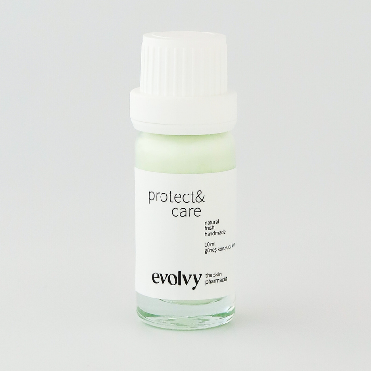 Protect & Care SPF 50+ – DENEME BOYU- Hassas ve Kolay Kızaran Ciltler İçin Nemlendirici Etkili Güneş Koruyucu, Doğal ve Vegan
