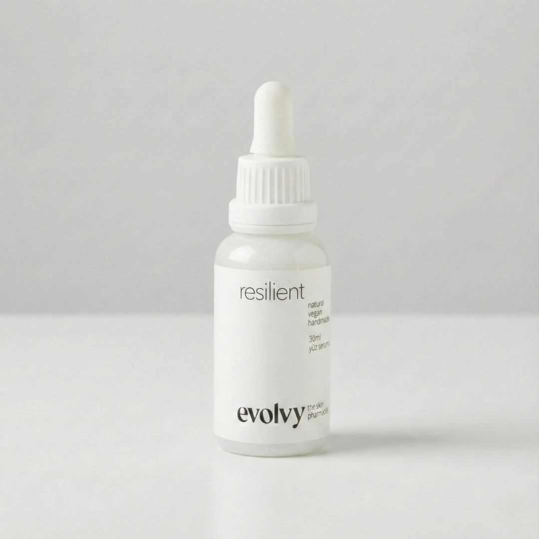 Resilient: Hassas Ciltler İçin Retinol & C Vitamini Destekli Gençlik Serumu, Roza Dostu, %100 Doğal & Temiz İçerik